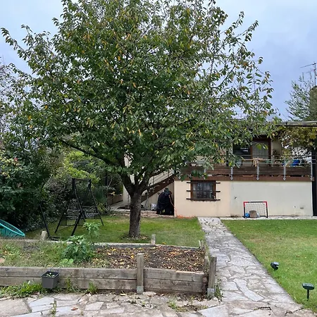 Ferienwohnung T1 Au Calme Sainte Genevieve Des Bois Exterior foto